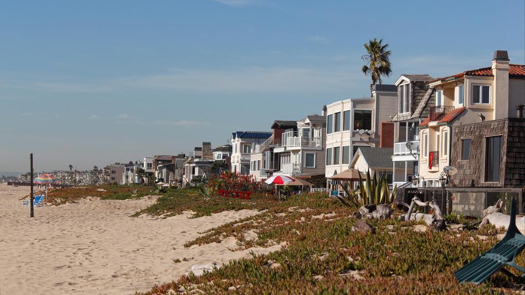 Seal Beach, California Holiday Rentals, Apartments & Condos