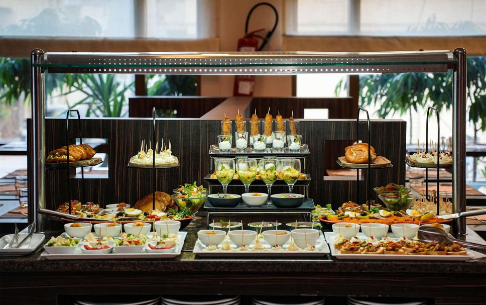 Buffet Photo