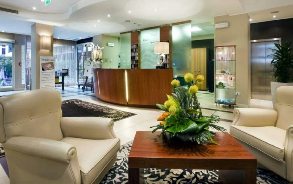 Lobby Photo