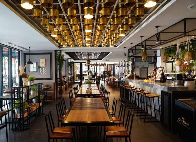 Restaurant Photo