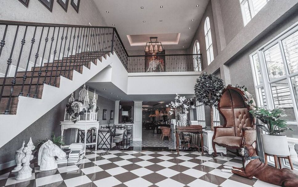 Lobby Photo