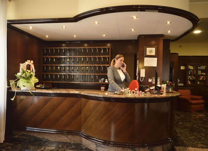 Front desk Photo