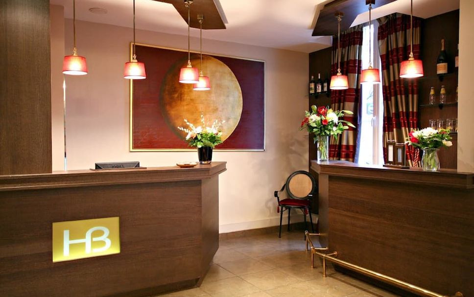 Front desk Photo