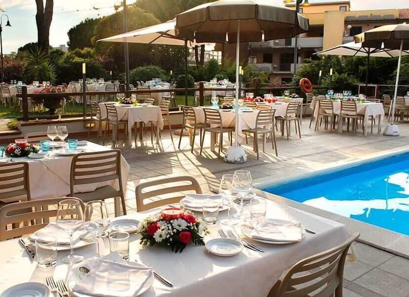 Banquet hall Photo
