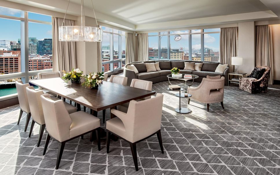 Dining room Photo