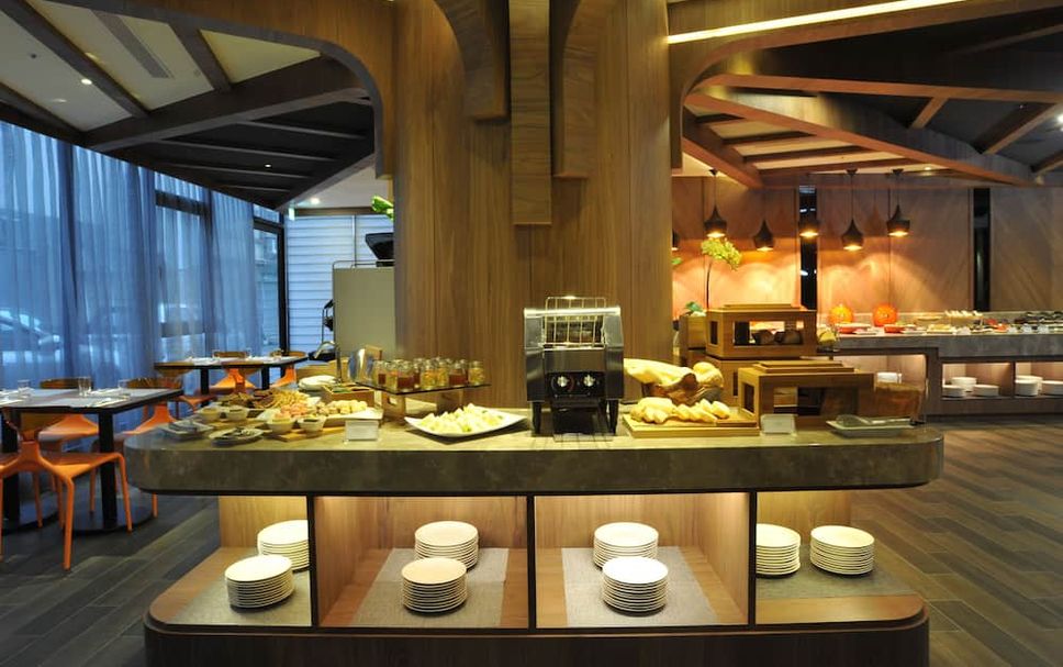 Buffet Photo