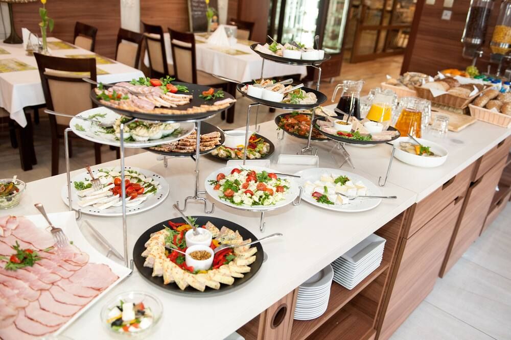 Buffet Photo