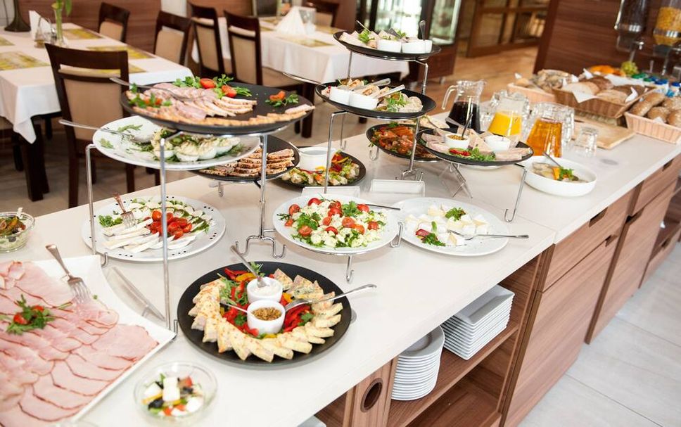 Buffet Photo
