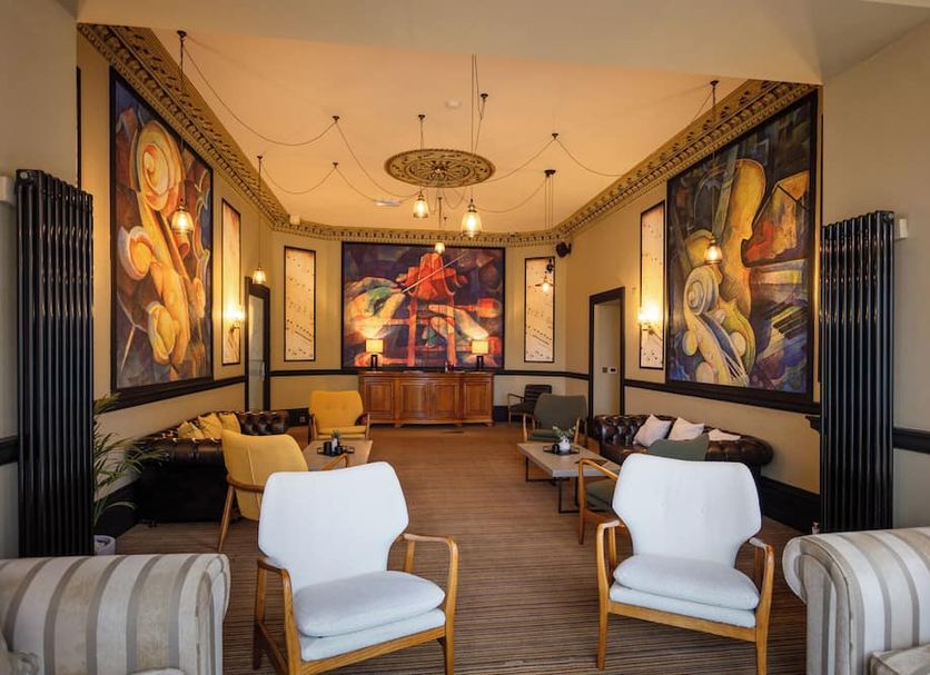Lounge Photo