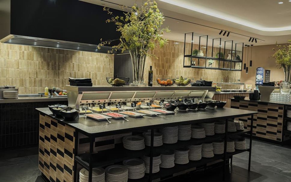 Buffet Photo