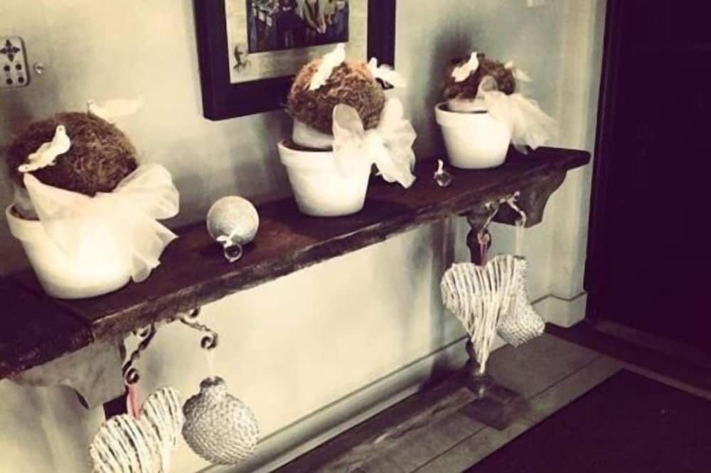 Room amenity