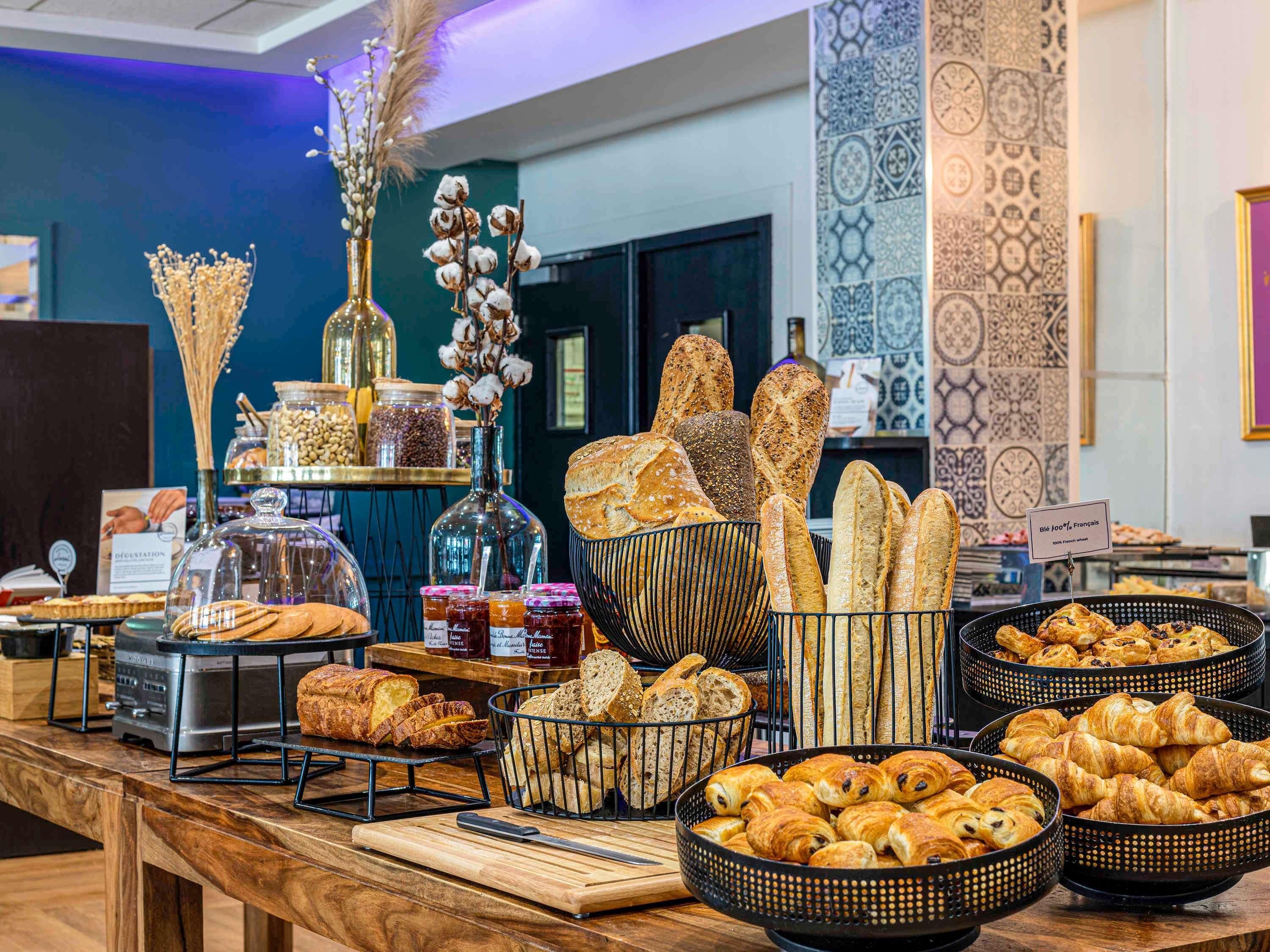Buffet Photo