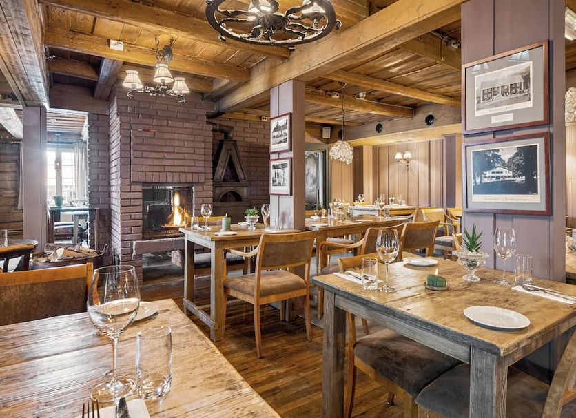 Restaurant Photo