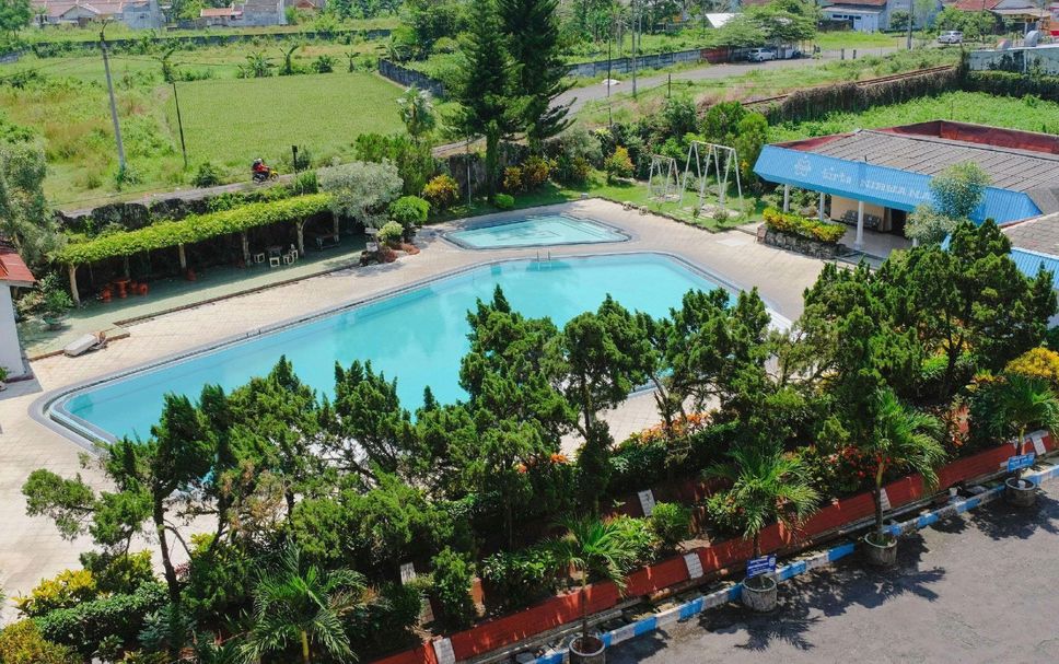 Pool Photo