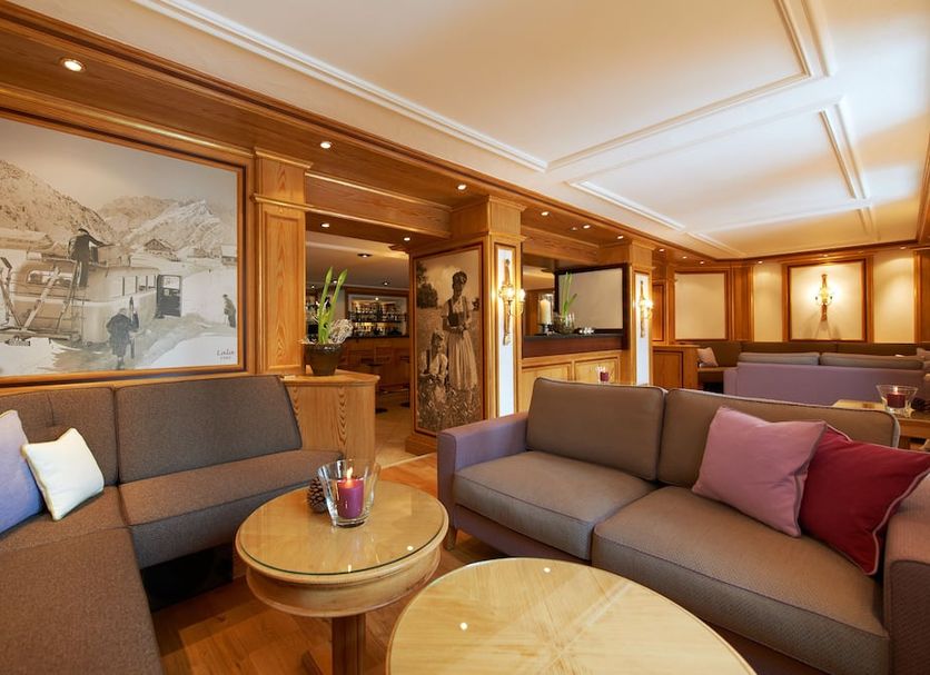 Lounge Photo