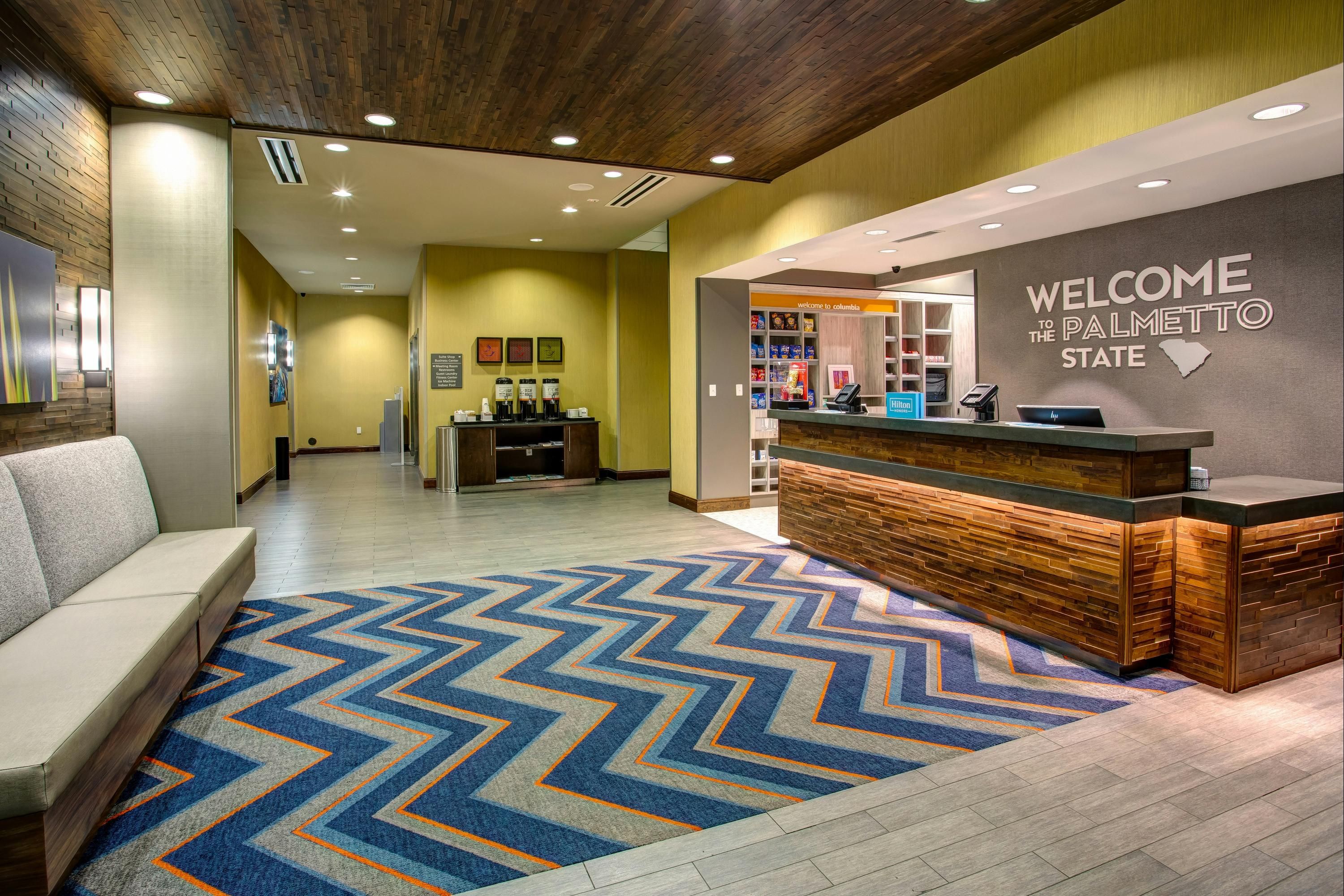 Front desk Photo