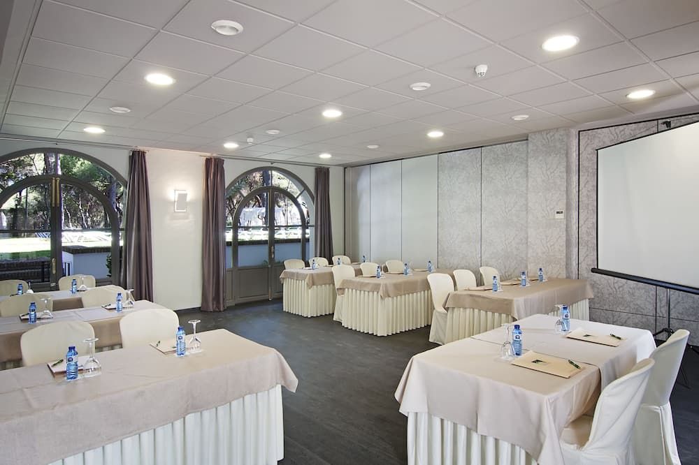 Conference room Photo