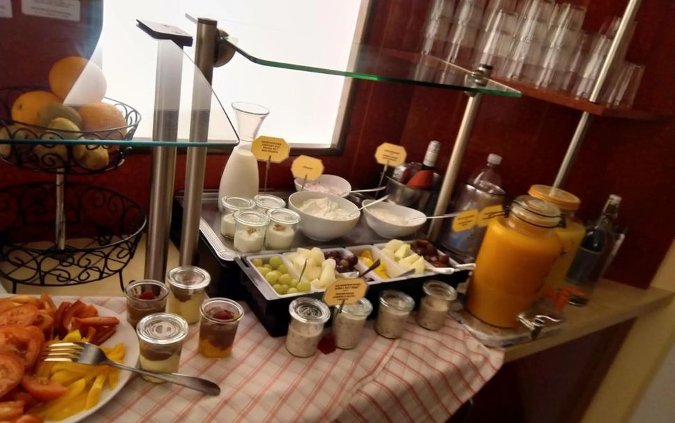 Buffet Photo
