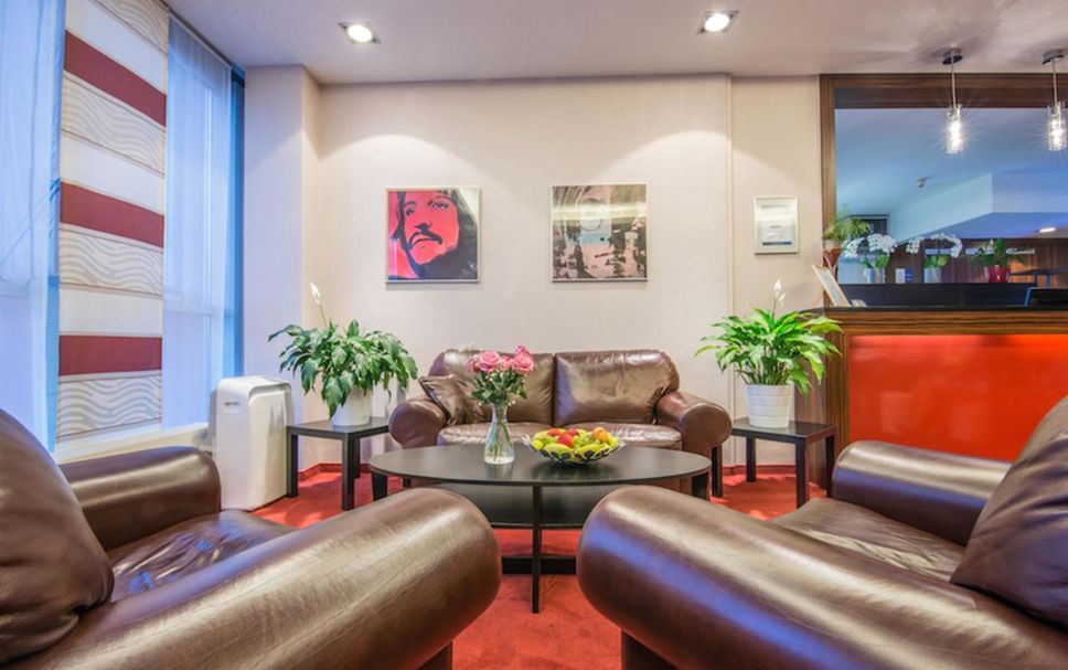 Lounge Photo