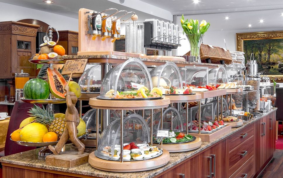 Buffet Photo