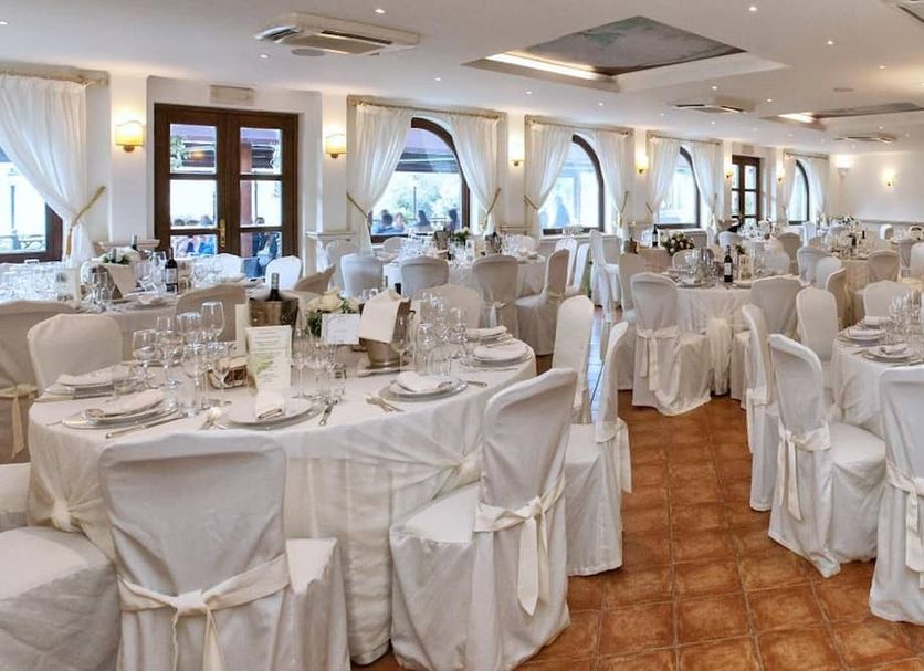 Banquet hall Photo