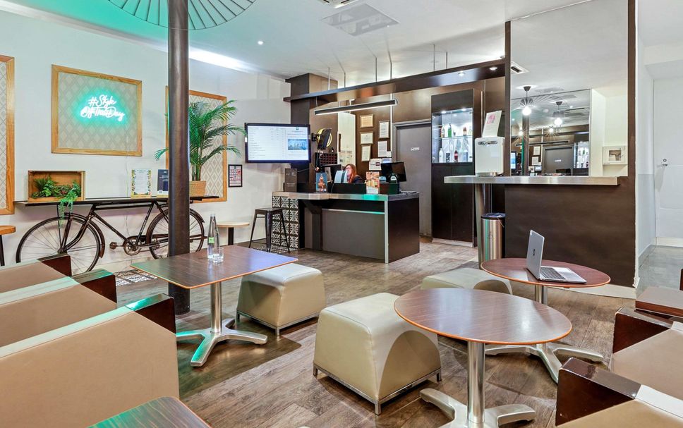 Restaurant Photo