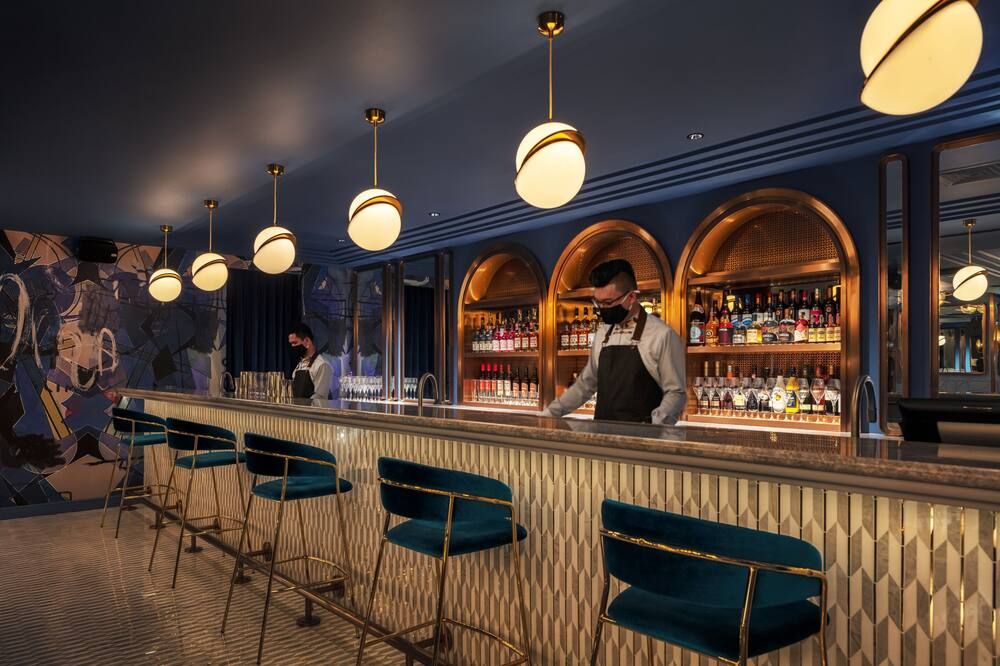 Bar