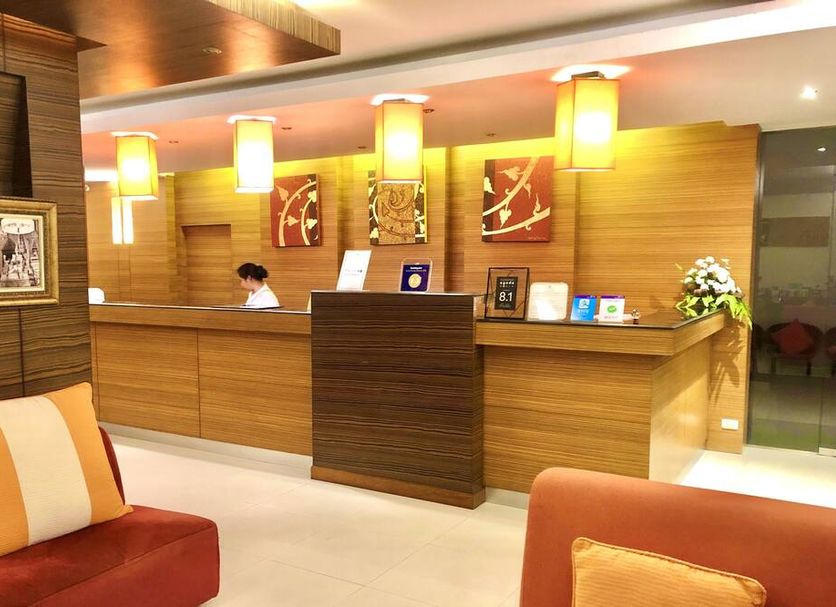 Front desk Photo