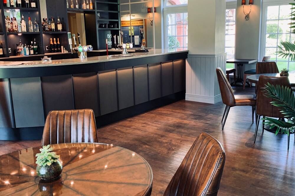 Bar Photo