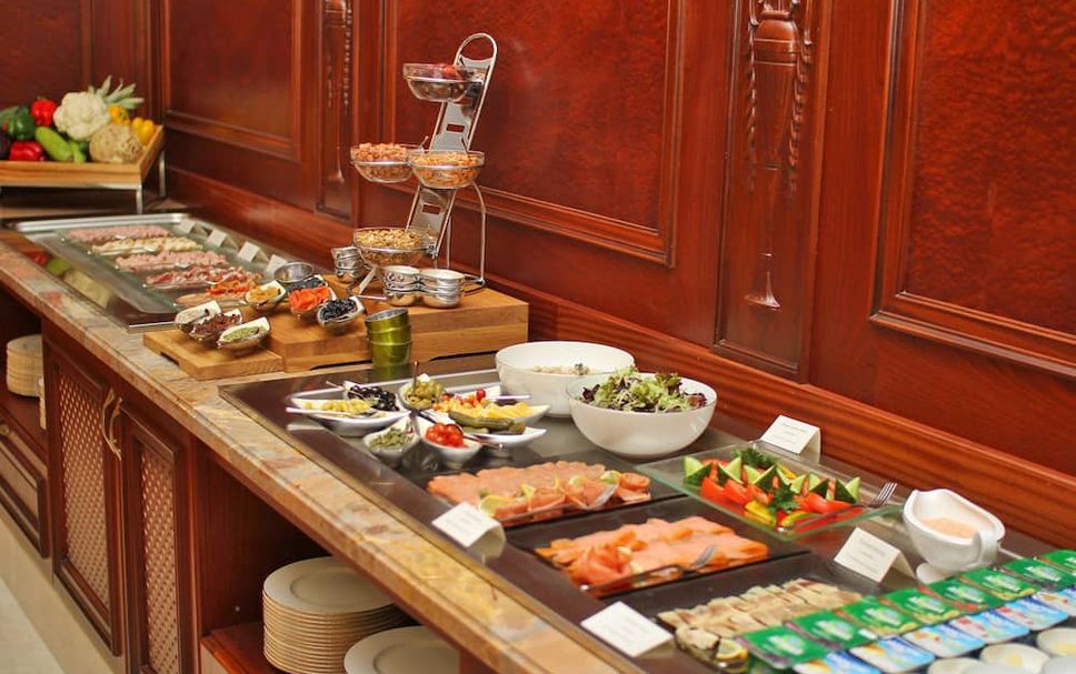 Buffet Photo