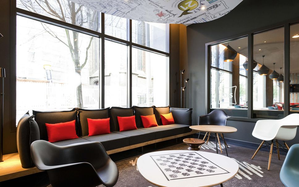 Lounge Photo