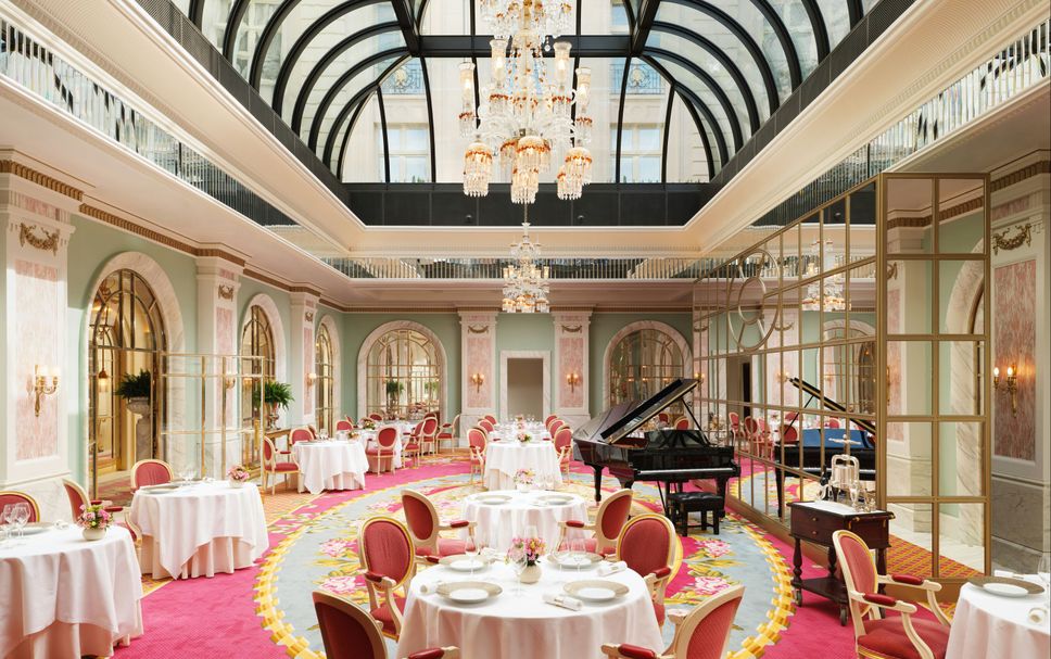 Banquet hall Photo