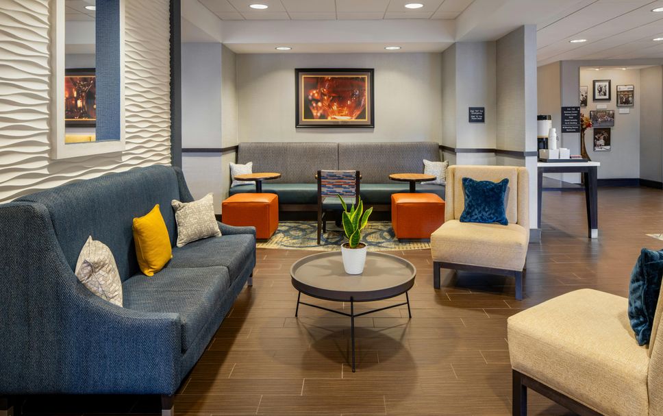 Lounge Photo