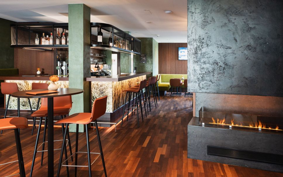 Bar Photo