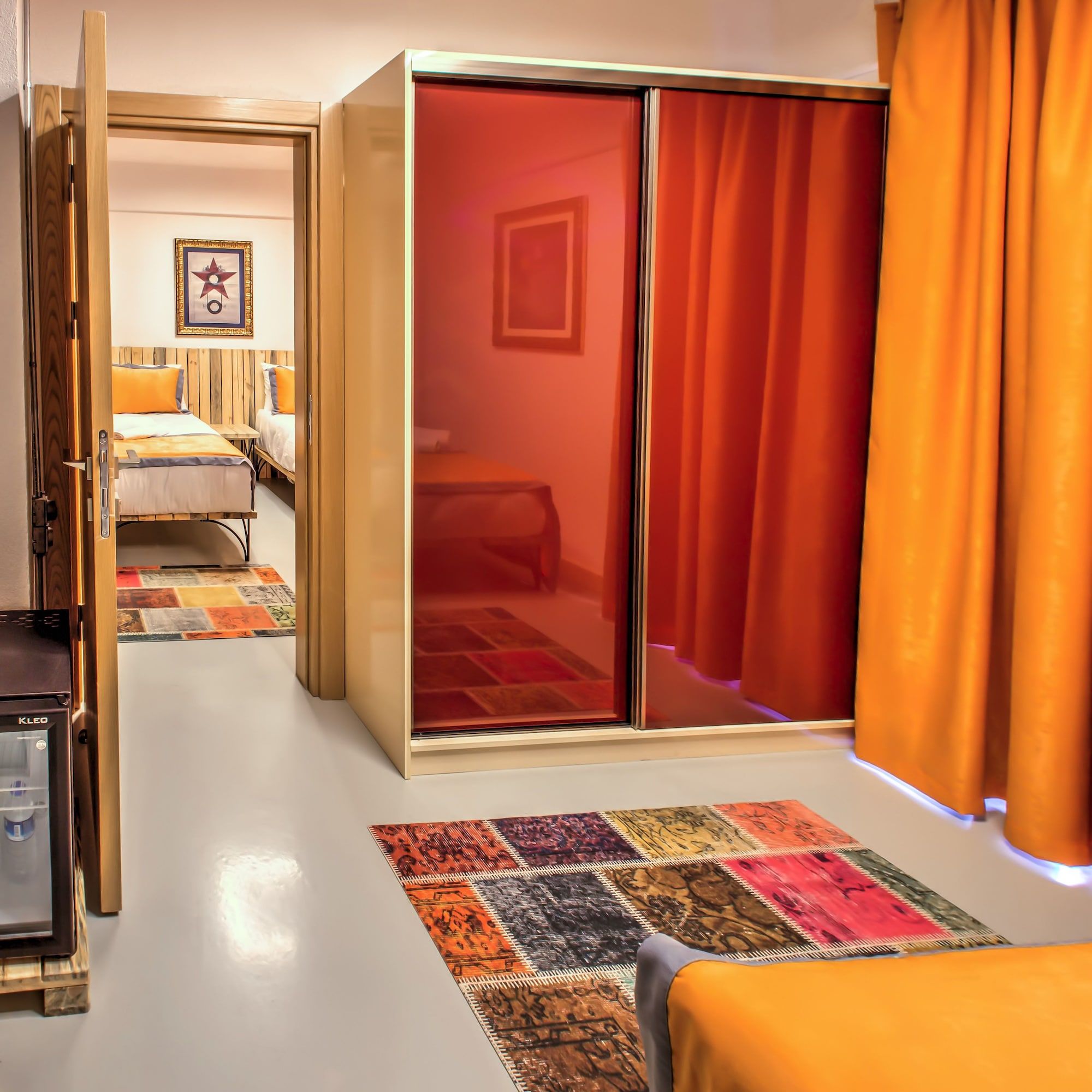 Room amenity