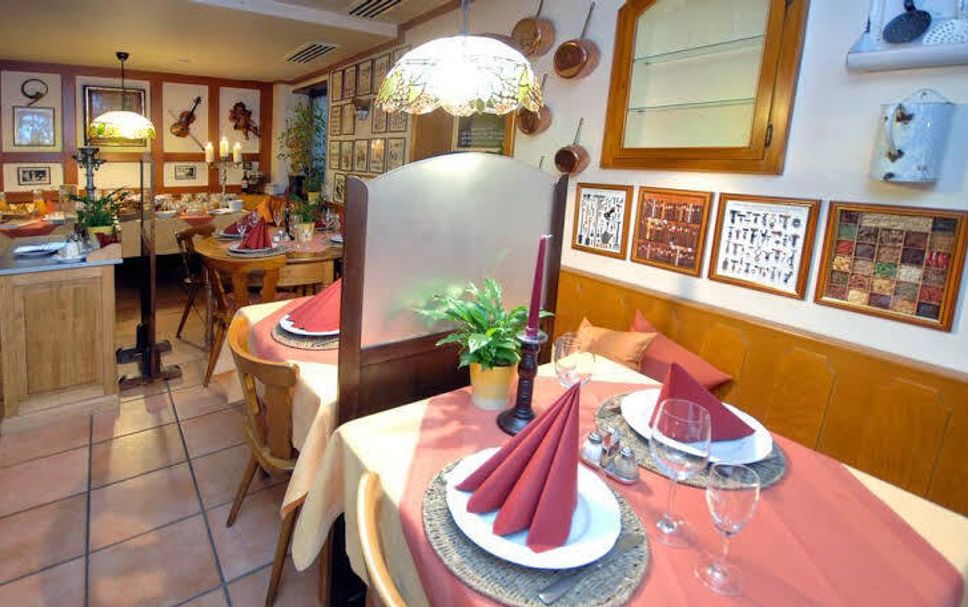 Restaurant Photo
