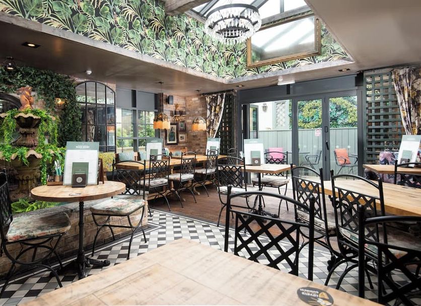 Restaurant Photo