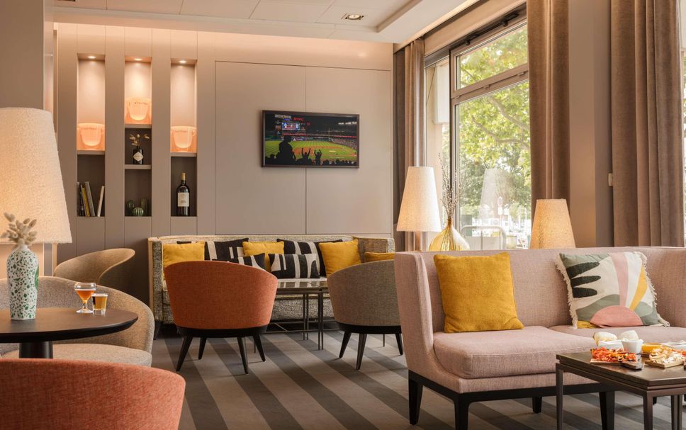 Lounge Photo