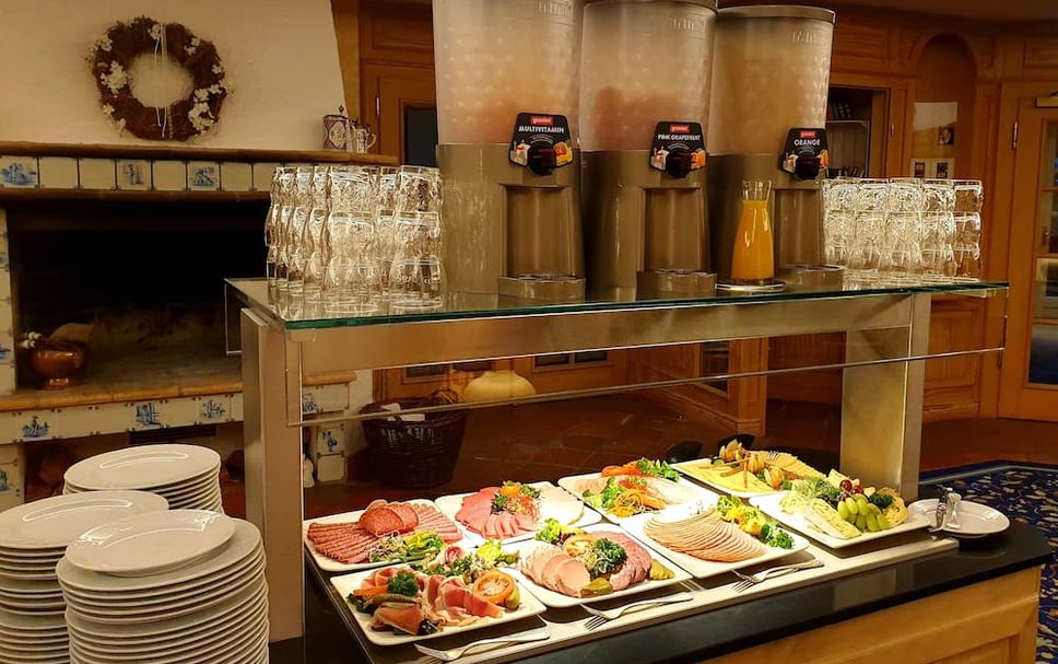 Buffet Photo