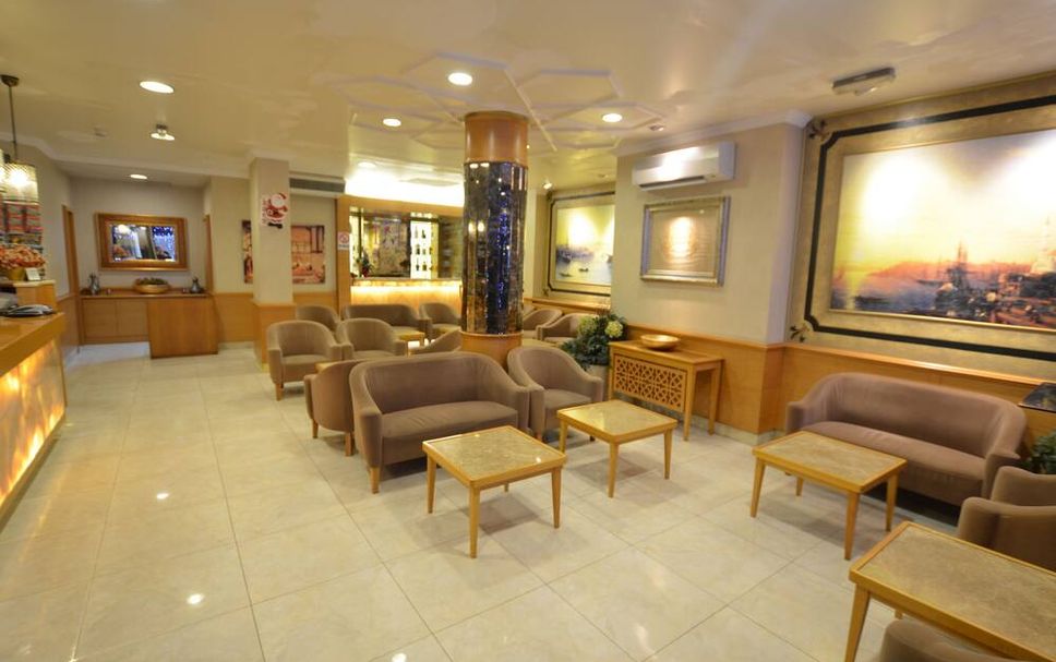 Lounge Photo