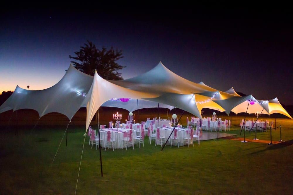 Banquet hall