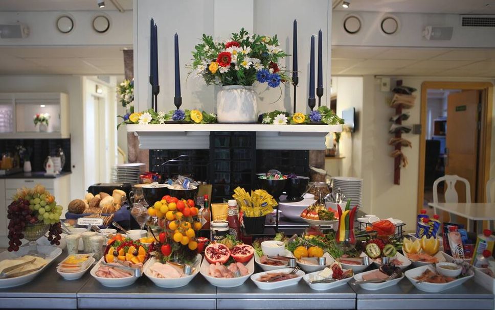 Buffet Photo