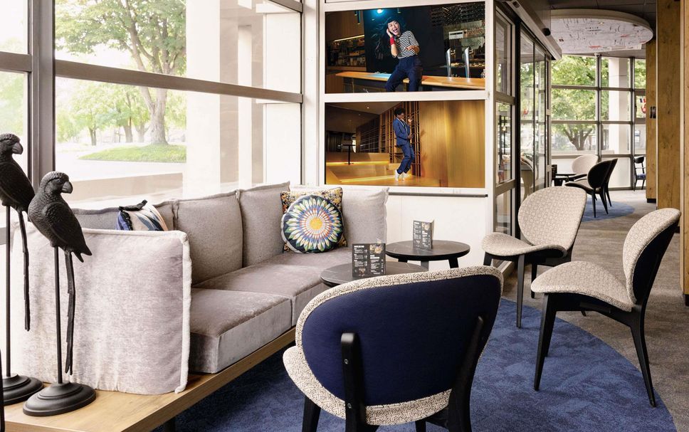 Lounge Photo