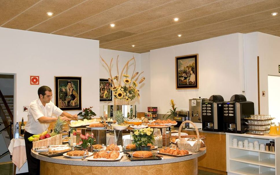 Buffet Photo