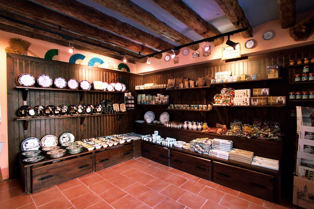 Shop