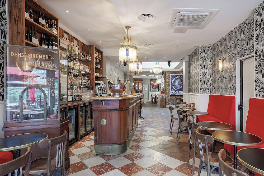 Bar Photo