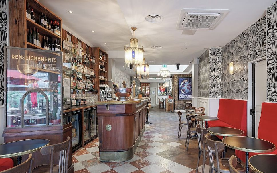 Bar Photo