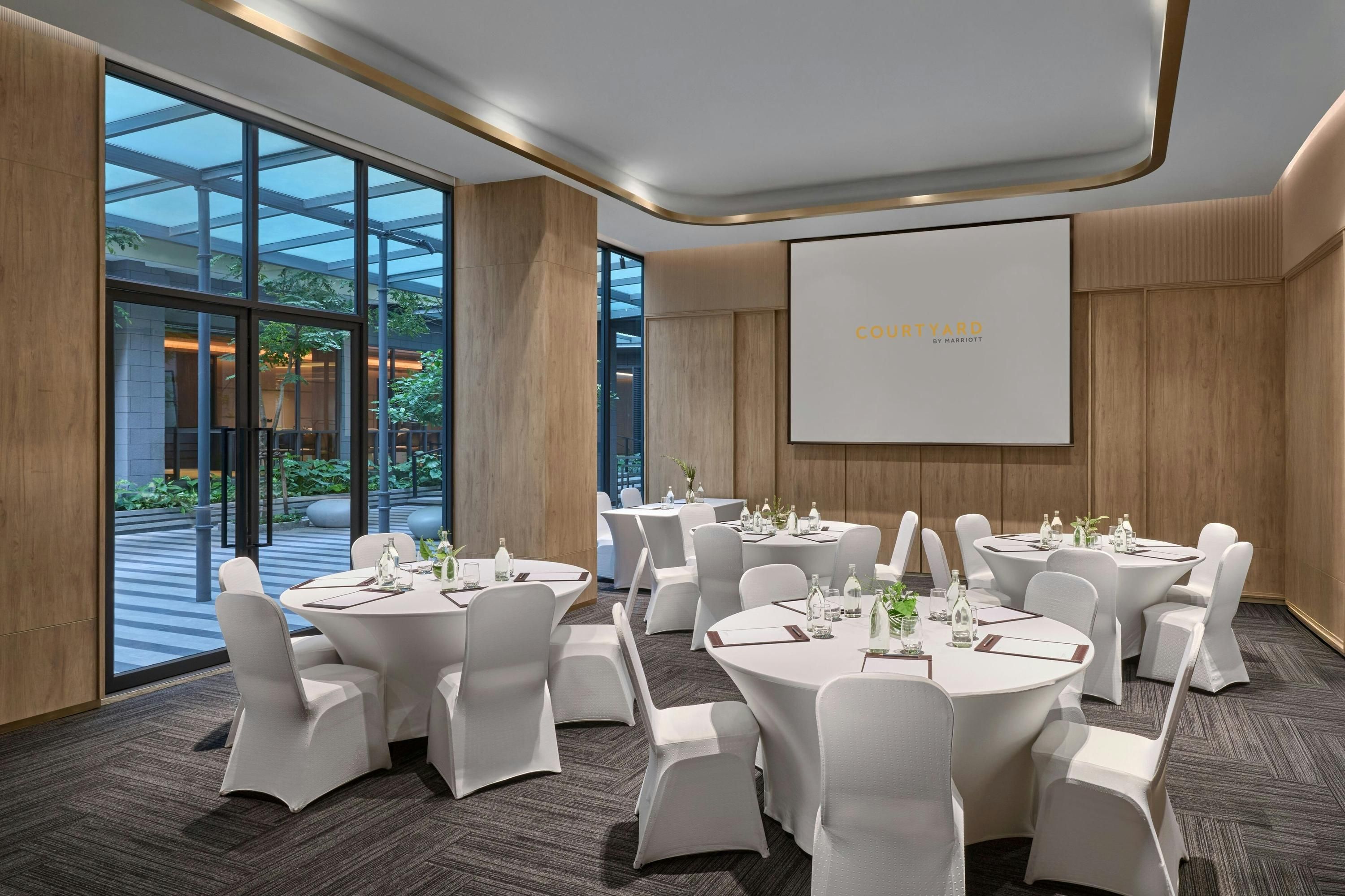 Banquet hall