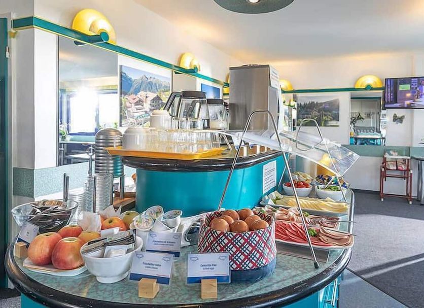 Buffet Photo