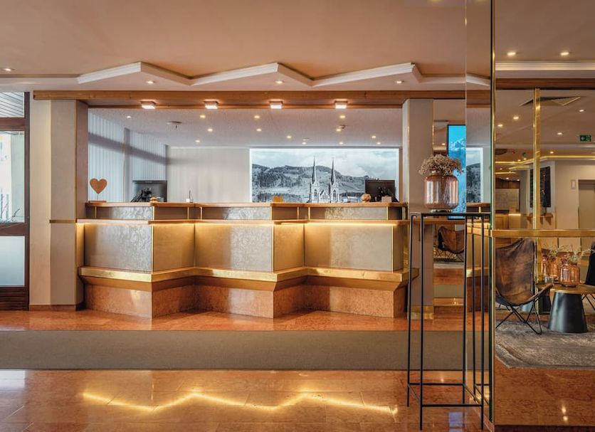 Front desk Photo